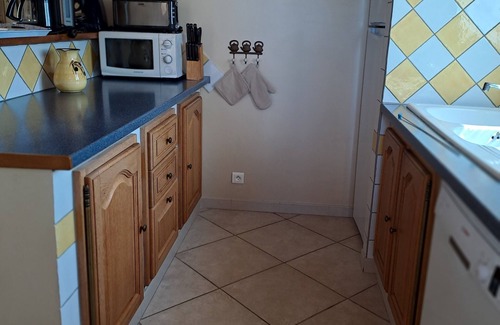 Grillon Villa | PROVENCE ALPES CÔTE D'AZUR PROX GRIGNAN GÎTE 3 *4/5 PEOPLE GARDEN- SWIMMING POOL