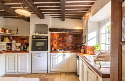 Saignon House | Provence Pines – peaceful and affordable Luberon home