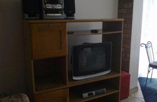 Margate Apartment | Providence 79