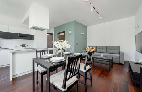 Krzyki Apartment | Przyjaźni 4B | Practical Apartment | Parking