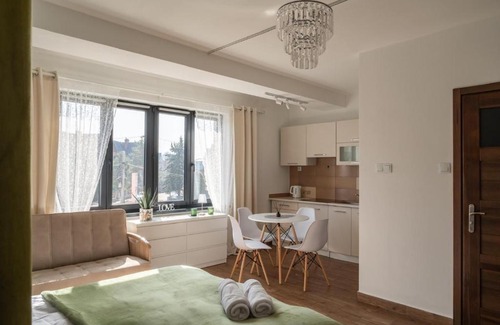 Ludzmierz Apartment | Przytulny apartament KOLEJOVA 13 - idealny jako baza wypadowa