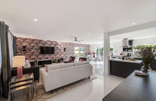 Racquet Club Estates House | PS Flamingo: Modern, Comfortable Meets Charm and Whimsy!