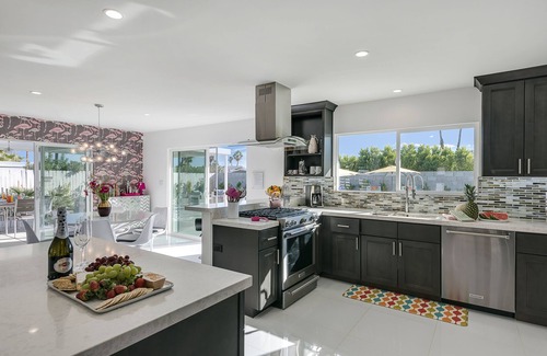 Racquet Club Estates House | PS Flamingo: Modern, Comfortable Meets Charm and Whimsy!