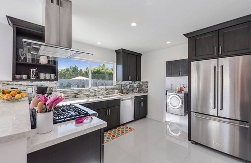 Racquet Club Estates House | PS Flamingo: Modern, Comfortable Meets Charm and Whimsy!