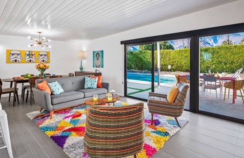 Racquet Club South House | PS TwinSuns: Galactic Mid-Century Home to Inspire Your Inner Jedi