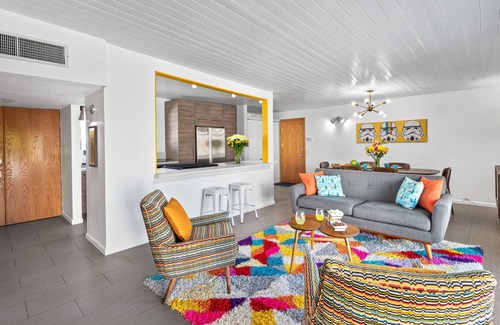 Racquet Club South House | PS TwinSuns: Galactic Mid-Century Home to Inspire Your Inner Jedi