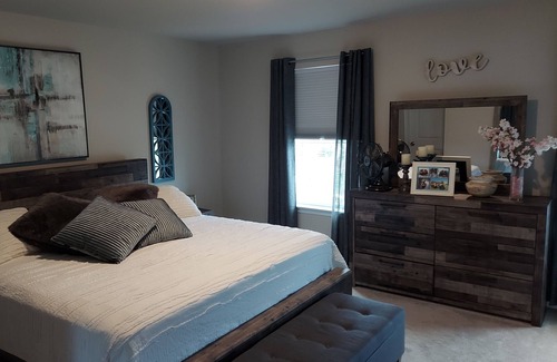 Bellefonte House | PSU-WE ARE 7 miles away. Free Breakfast, Home Gym & Ping Pong