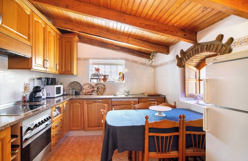 Fonte do Bispo Villa | Villa 'Casa Da Maria Teresa V2' with Shared Pool, Shared Terrace and Wi-Fi