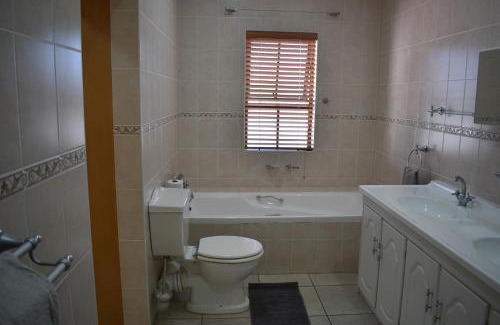 Strand Apartment | Pualani Self Catering