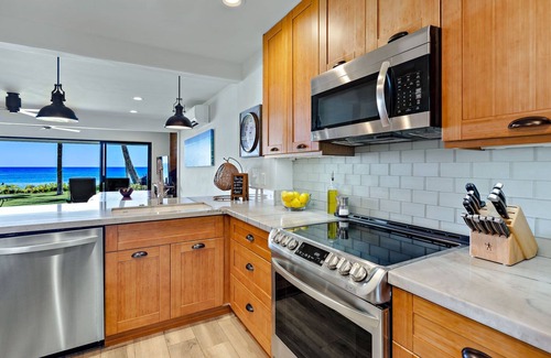 Downtown Lahaina Villa | Puamana 2403: Gorgeous 3BR Oceanfront Townhome. Big Extended Stay Discounts!