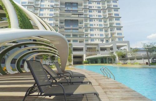 Bandar Puchong Jaya Apartment | Puchong Skypod Residence, 1-4pax unit, Walking Distance to IOI Mall, 10min Drive to Sunway