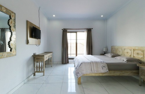 Jimbaran Bay Hotel | Pudak Sari Homestay