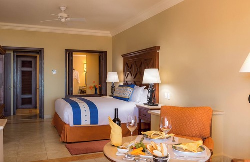 Paraiso Escondido Resort | Pueblo Bonito 1-bedroom resort with WiFi, AC in fabulous Cabo San Lucas