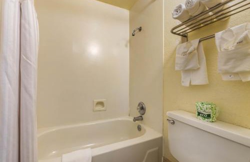 Pueblo Hotel | Pueblo Inn