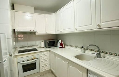 Pueblo Mascarat Apartment | Pueblo Mascarat, 50 m al mar, 3 piscinas