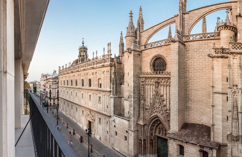El Arenal Apartment | Puerta Catedral Suites