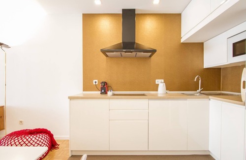 Atocha Apartment | Puerta de Atocha - Cozy Studio