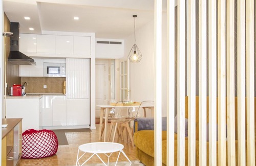 Atocha Apartment | Puerta de Atocha - Cozy Studio