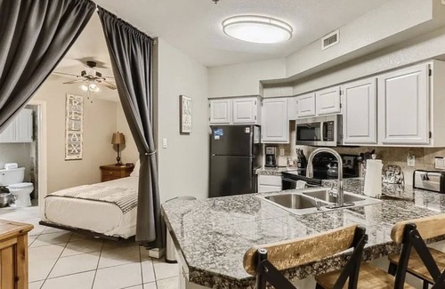 Lago Vista Condo | Puerto Azul - The Island at Lake Travis