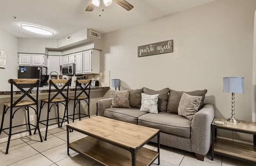 Lago Vista Condo | Puerto Azul - The Island at Lake Travis