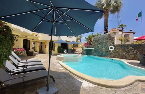 Playas de Rosarito Apartment | Puerto Nuevo Surf Casita Encanto 1BR with pool