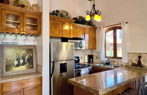 Playas de Rosarito Apartment | Puerto Nuevo Surf Casita Sonrisa 1 BR with pool