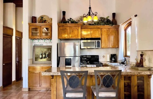 Playas de Rosarito Apartment | Puerto Nuevo Surf Casita Sonrisa 1 BR with pool