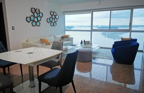 Las Penas Apartment | Puerto Santa Ana - Serene River