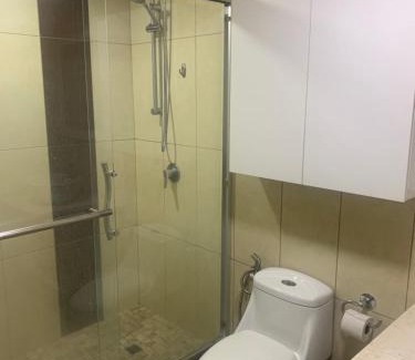 Puerto Santa Ana Apartment | Puerto Santa Ana, Torres Bellini, 2 dormitorios, Parqueo