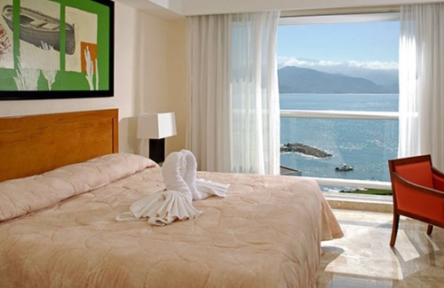 Isla Iguana Resort | Puerto Vallarta – Mayan Palace