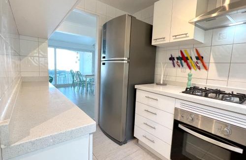 Tongoy Apartment | Puerto Velero Primera Línea Primer Piso con Jardín, Piscina y Playa! 2pax