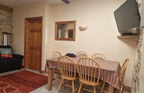 Whitland House | Puffin Cottage