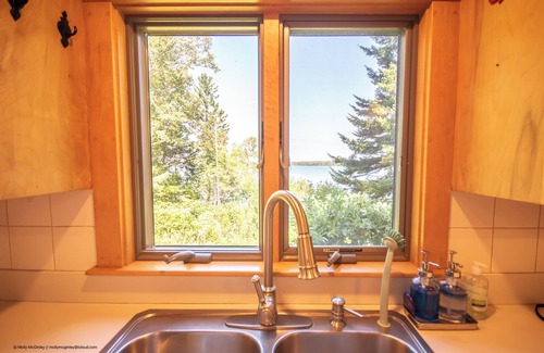 Brooklin House | Puffin Rock - Private Oceanfront Beach in Brooklin, Maine