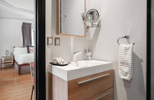 Miguel Hidalgo Bed & Breakfast | Pug Seal Polanco Allan Poe