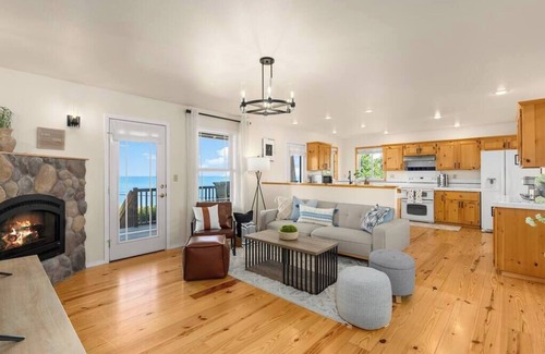 Oak Harbor House | Puget Sound Sunset - Whidbey Ocean Front home with C