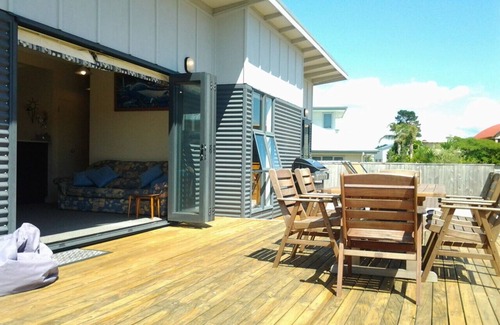 Matarangi Cottage | Puka Bach - Matarangi Holiday Home