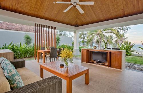 Ngu Hanh Son Resort | Pullman Danang Beach Resort