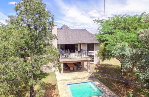 Leeupoort House | Pumba's Place Zebula 6 Bedroom House