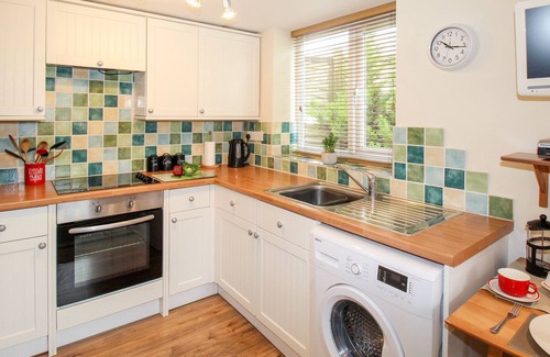 Littlebredy Cottage | PUMP LODGE, family friendly, character holiday cottage in Upwey