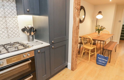 Smithincott Cottage | Pumphouse Cottage