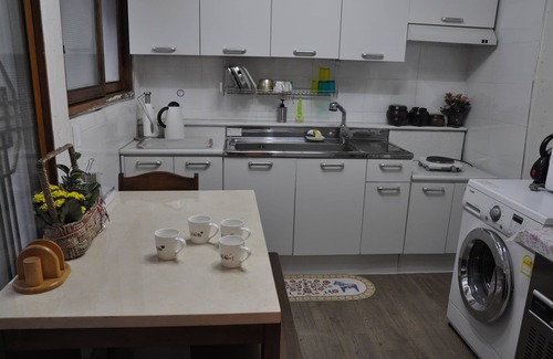 Hyehwa House | PungGyeong, Korea Traditional House