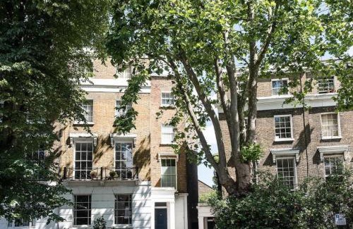 Camden Town with Primrose Hill Apartment | Punk Hip - Plush 1-Bed in Camden Town