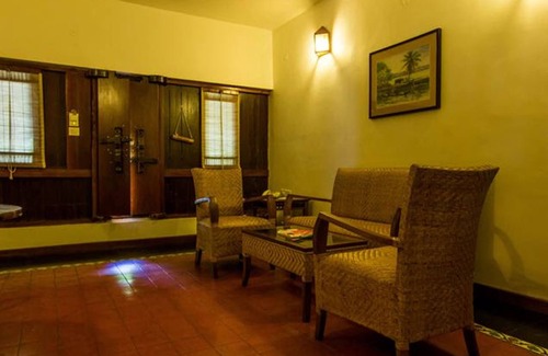 Aryad South Hotel | Punnamada Resorts