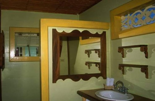 Punta Caracol Cabin | Punta Caracol Acqua Lodge