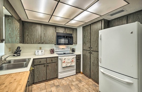 Punta Gorda House | Punta Gorda Home with Backyard ~ 1 Mile to Dtwn!