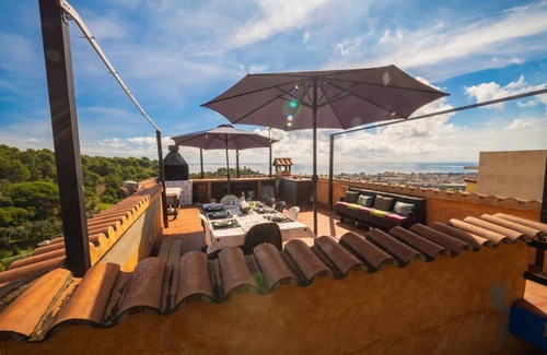 Pineda de Mar Villa | PURA VIDA LUX, sea view, a/c, bbq, pool, 7 persons