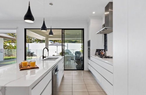 Palm Cove Villa | Pura Villa - Luxury Pavilion-Style Home with Private Pool in Palm Cove