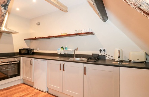 Swanage Cottage | PURBECK HOTEL APARTMENTS - FLAT 5, pet friendly in Swanage
