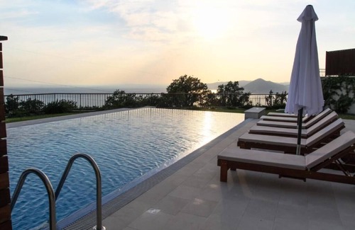 Sveti Stefan Villa | Pure hedonism