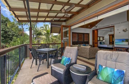 Nelly Bay House | Pure Magnetic Villa 10